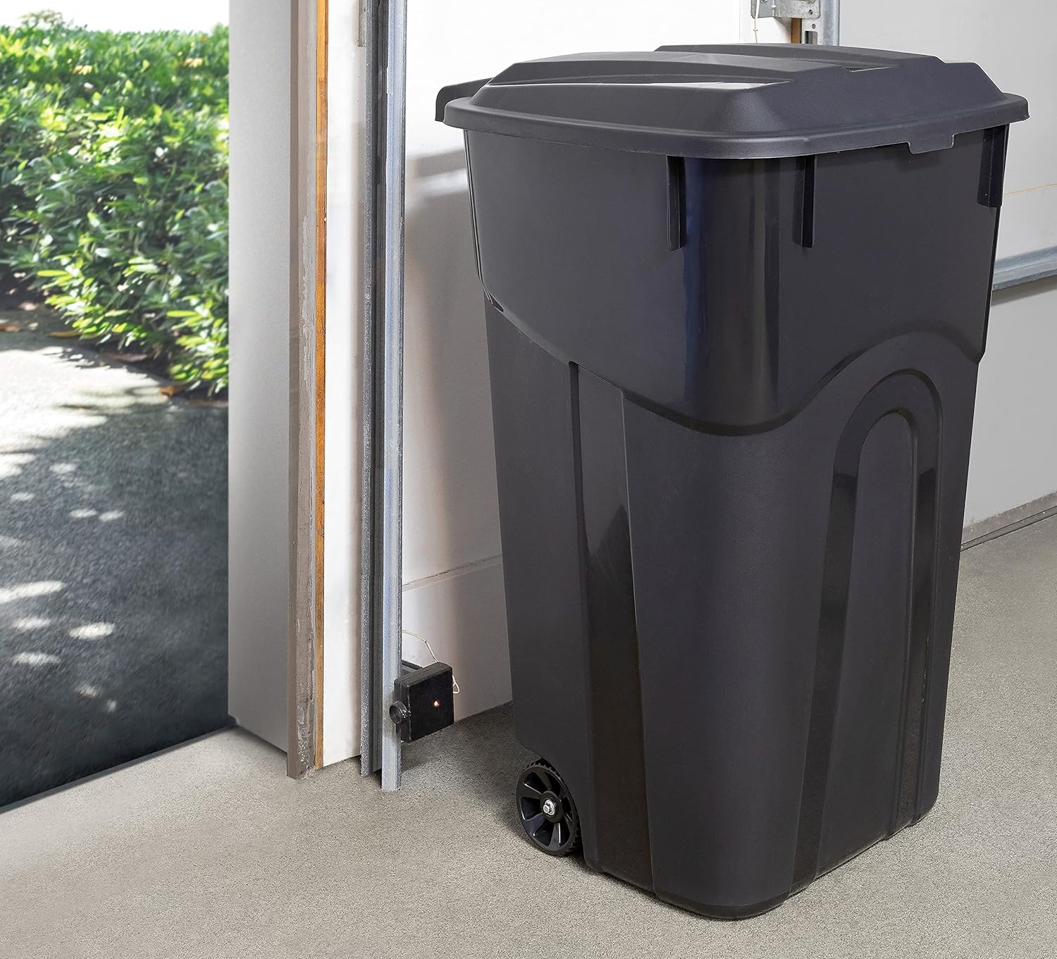 32 Gallon  Black Outdoor Garbage Can with Snap Lock Lid, Wheels, and Heavy-Duty Handles